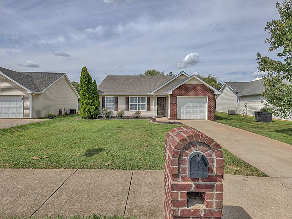 3rd image of 1624 Saint Andrews Dr