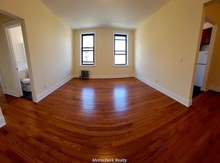34-01 Parsons Blvd #R7, Flushing, NY 11354