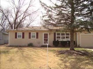 5607 SW Avalon Ln, Topeka, KS 66604