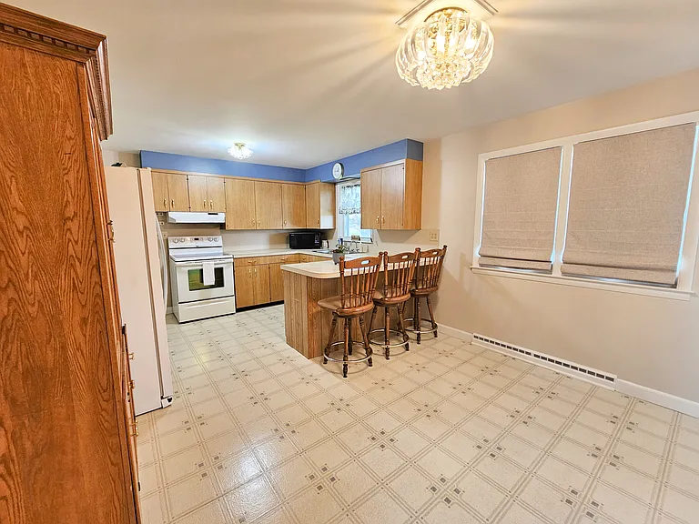 4292 Fort Rec Minster Rd — Photo 3