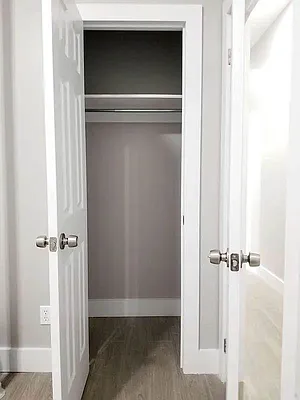 Rented by R New York | media 24