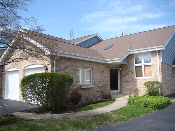 17394 Brook Crossing Dr, Orland Park, IL 60467