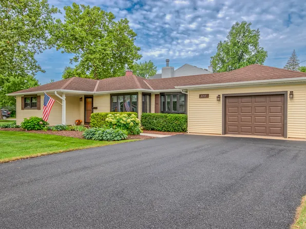 3715 Jay Ln, Rolling Meadows, IL 60008