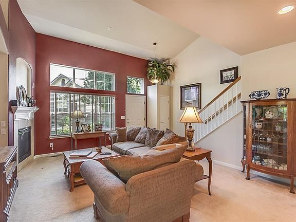 5th image of 1614 Golden Bear Dr #6B