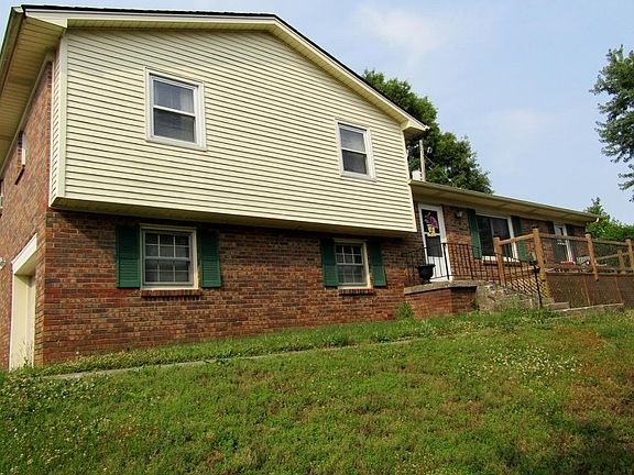 2nd image of 1805 Hopemont Ct