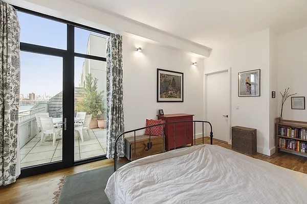 Rented by Corcoran | media 21