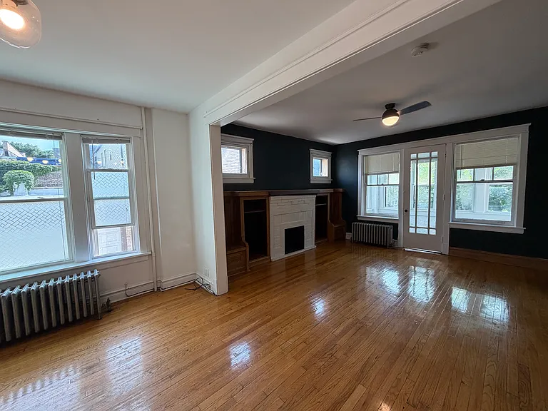 Living room/dining rooms