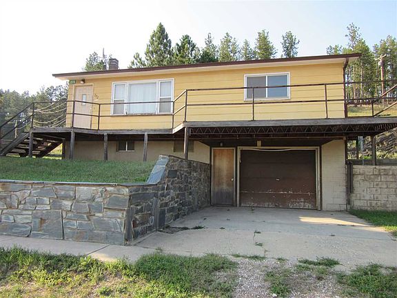 5th image of 272 Pond Ct