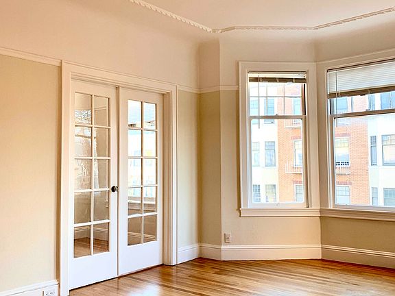 2nd image of 2485 Chestnut St APT 202