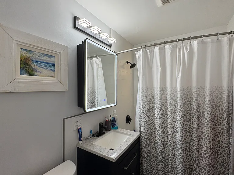 137 Centre St #1 — Photo 4