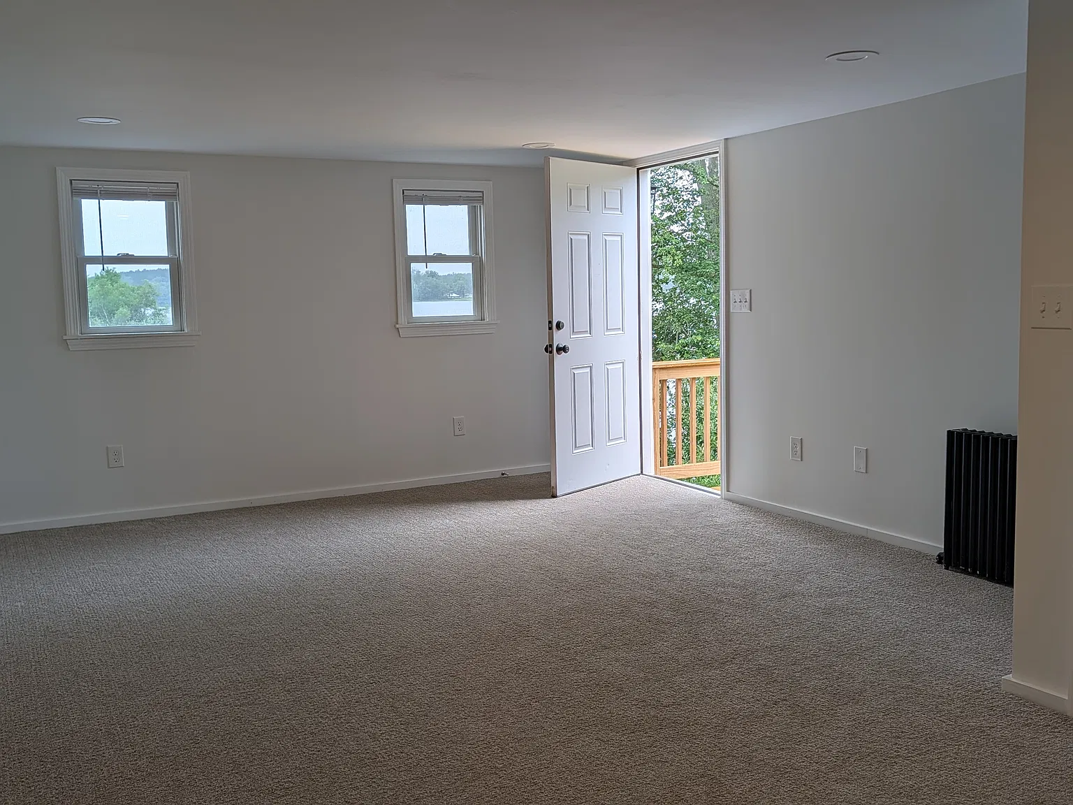 39 S Lakeview Rd — Photo 2