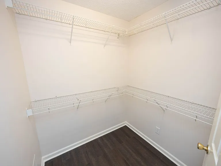 8013 Copperfield Dr — Photo 22