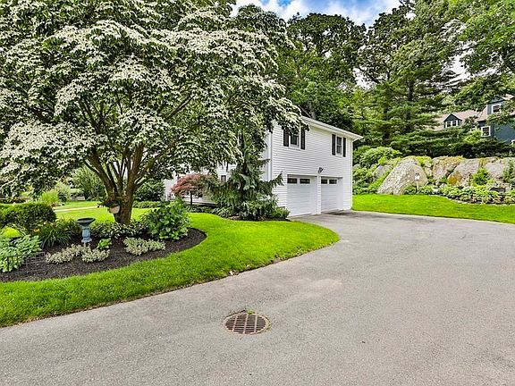 2nd image of 75 Valley Rd