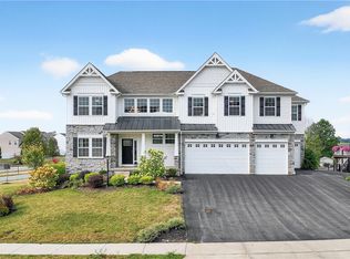 1 Equestrian Dr, Imperial, PA 15126