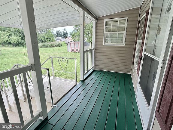 5th image of 28 Maizefield Dr #28