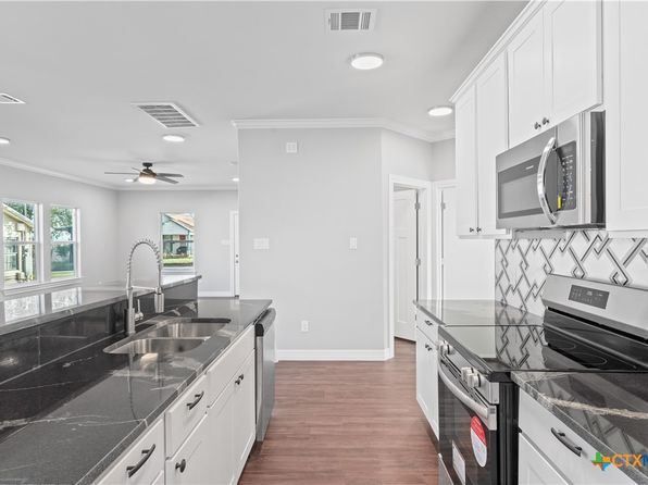 1009 Saint Louis St, Gatesville, TX 76528