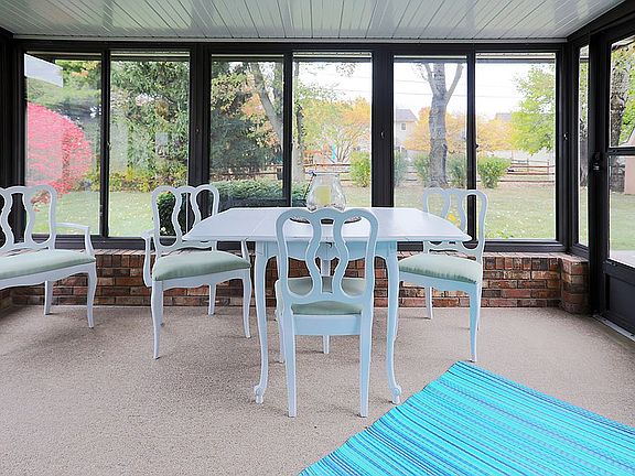 3 season enclosed porch