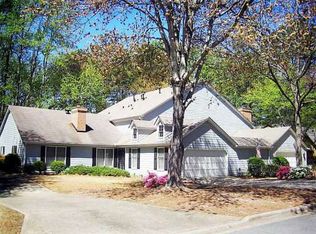 155 Great Oaks Ln, Roswell, GA 30075
