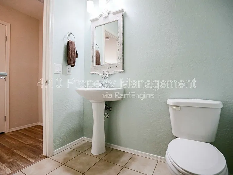 1774 S Seton Ave — Photo 18