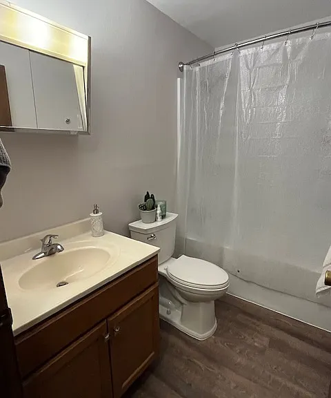 708 Oakcrest St #11 — Photo 7