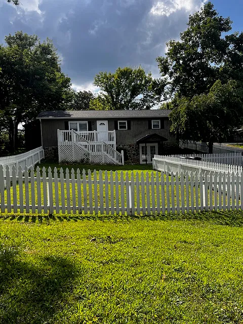 290 N Ferguson Ave — Photo 4