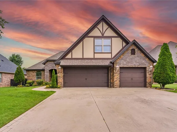 6511 W Coat Brg, Rogers, AR 72758