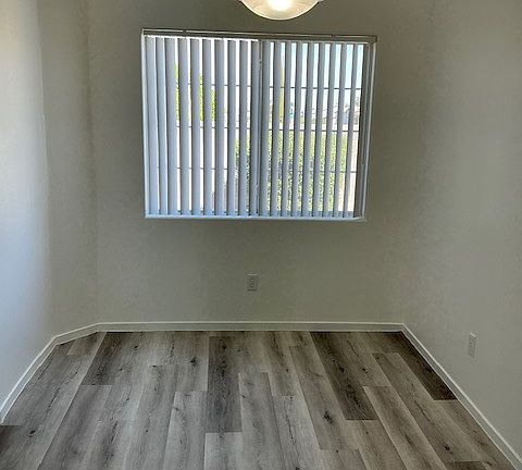 3rd image of 5184 Heddell Ct #0