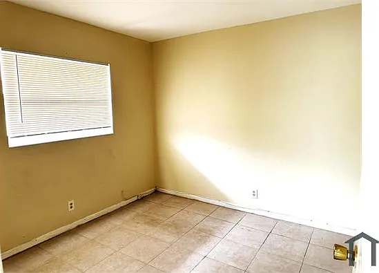 148 NW 40th Ct #1 — Photo 16