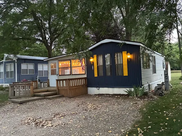 25800 Haas Rd #V18, New Hudson, MI 48165