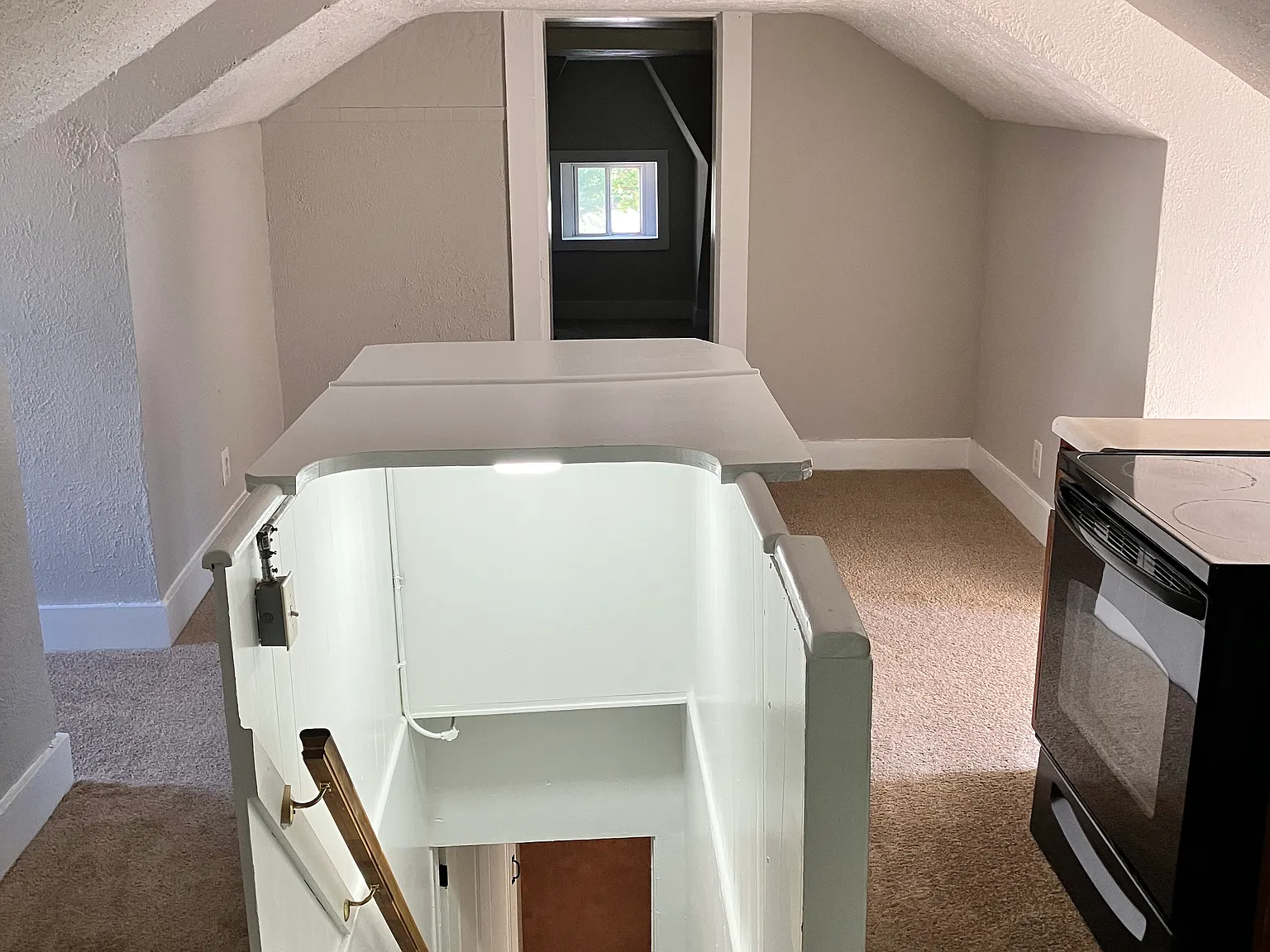 451 Columbus Ave — Photo 4