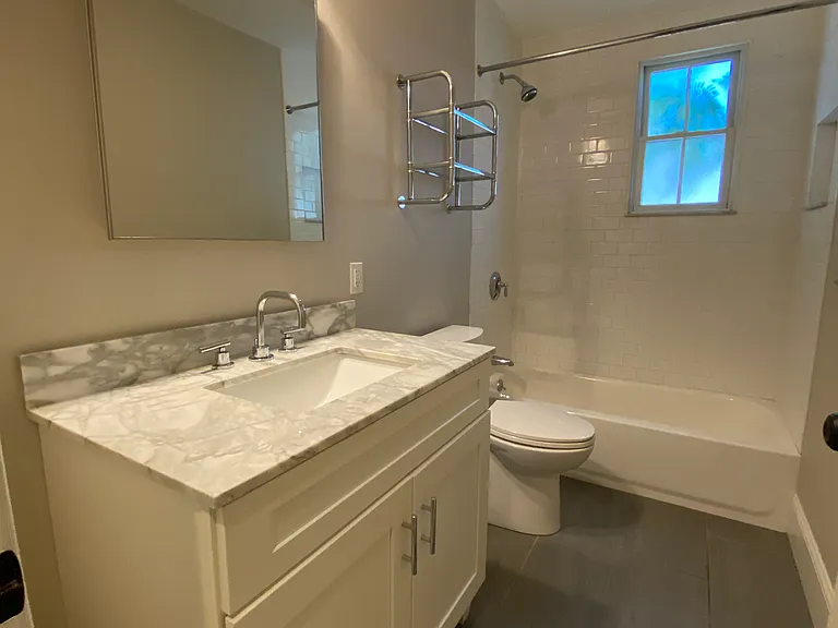 178 Brooks St #1 — Photo 13