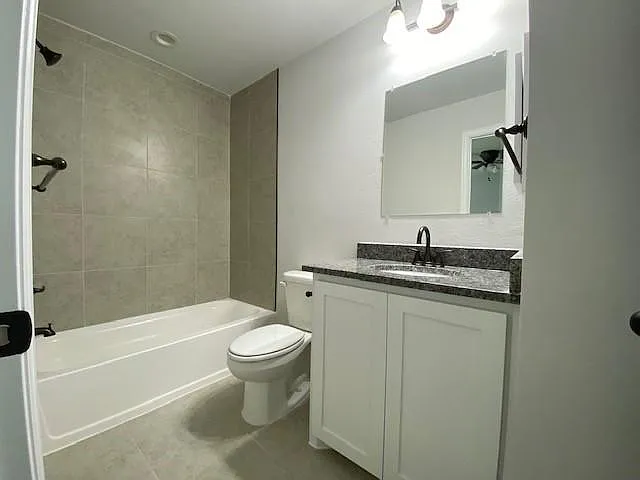 233 W Forest Ave — Photo 8