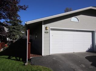 16611 Rivers Edge Ln, Eagle River, AK 99577