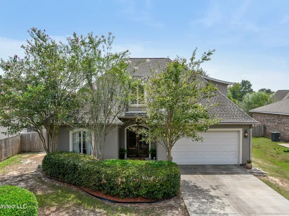 2297 Sunkist Country Club Rd, Biloxi, MS 39532