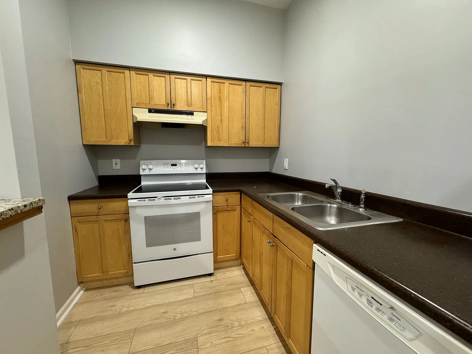 1 bed, $1,350 — Photo 4