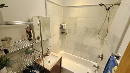 Rented by R New York