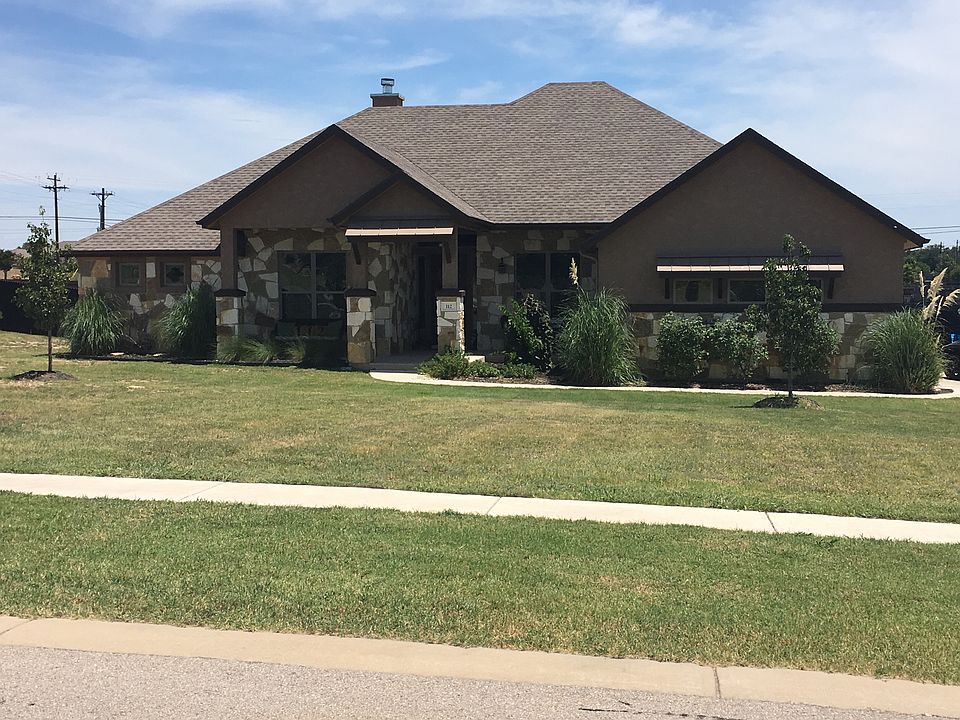 1st image of 112 Sarahs Ln