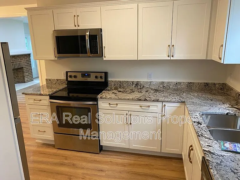 1536 E Weber Rd — Photo 14