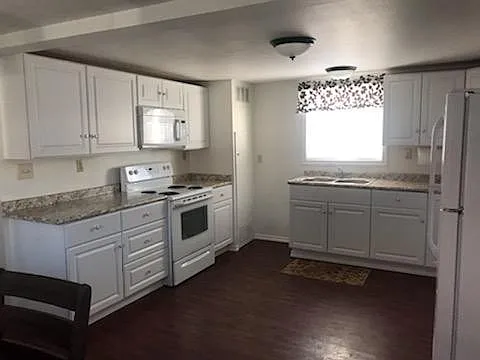 3242 Hilyard Ave — Photo 11