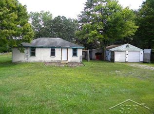 3146 N Stark Rd, Midland, MI 48642