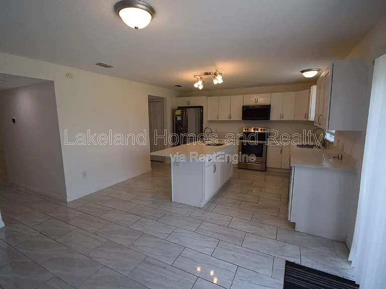 5123 Spanish Oaks Dr — Photo 10