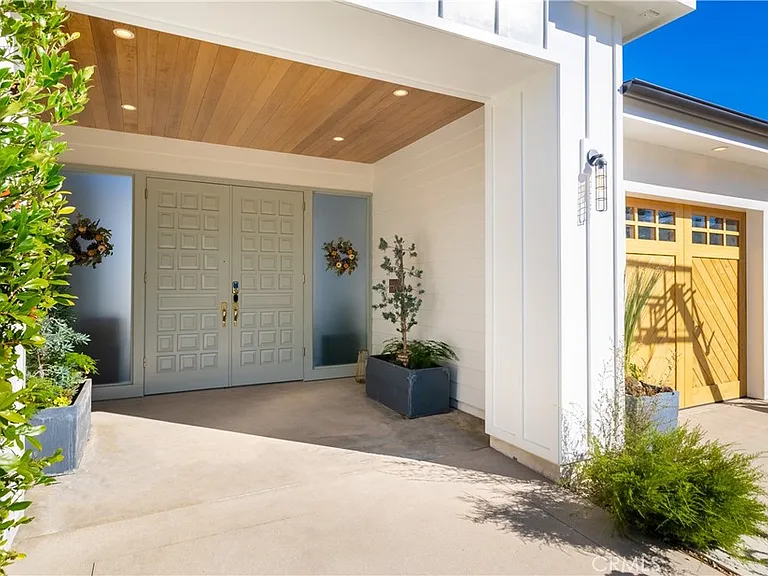 1700 Galaxy Dr — Photo 3