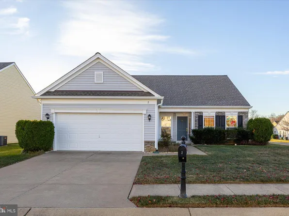 2 Birchleaf Dr, Fredericksburg, VA 22406