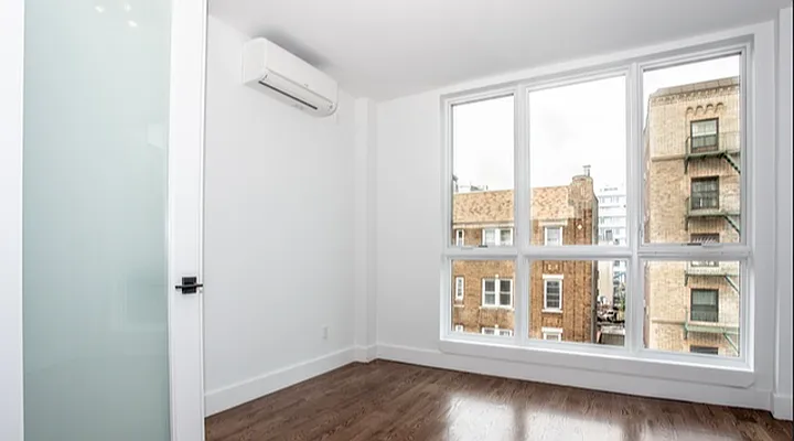 Rented by Loom Capital Group Inc. | media 20