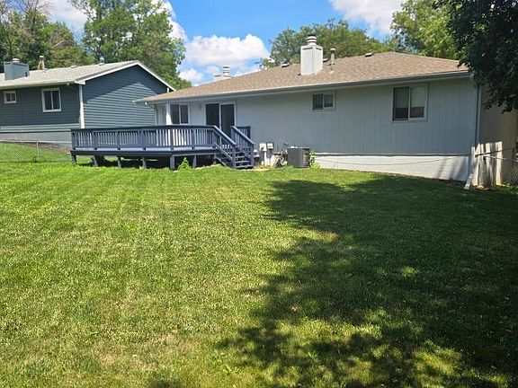 4th image of 809 Waterford Cir