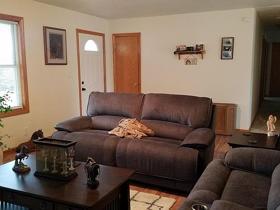 4th image of 58167 Debra Dr