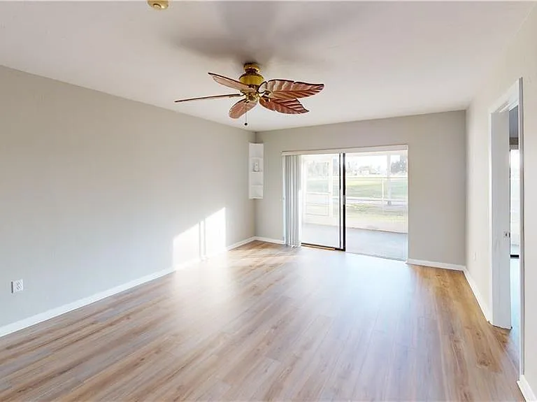 2231 E 5th St #106 — Photo 5