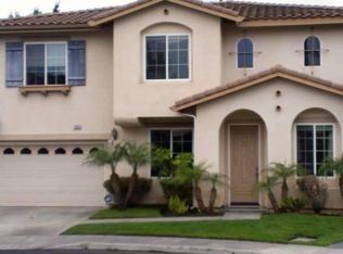 2345 Promontory Dr, Signal Hill, CA 90755