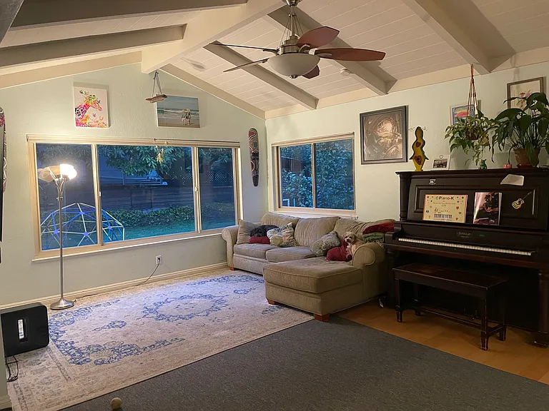 516 Escalona Dr — Photo 7