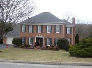 3605 Larson Oaks Dr, Roanoke, VA 24018